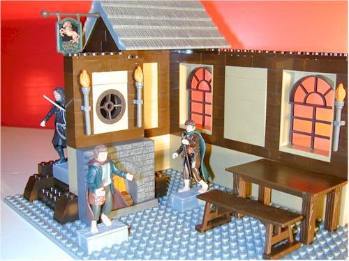 Encounter at Prancing Pony Lord of the Rings Intelliblox play set by Playmates