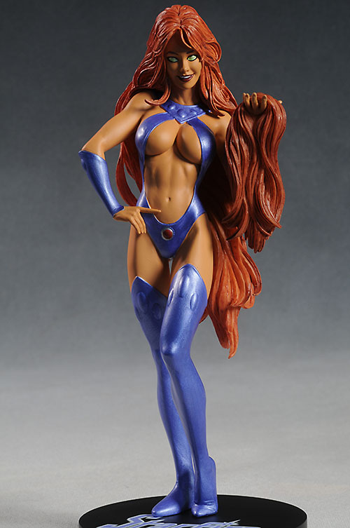 DC Cover Girls Starfire statue by DC Direct