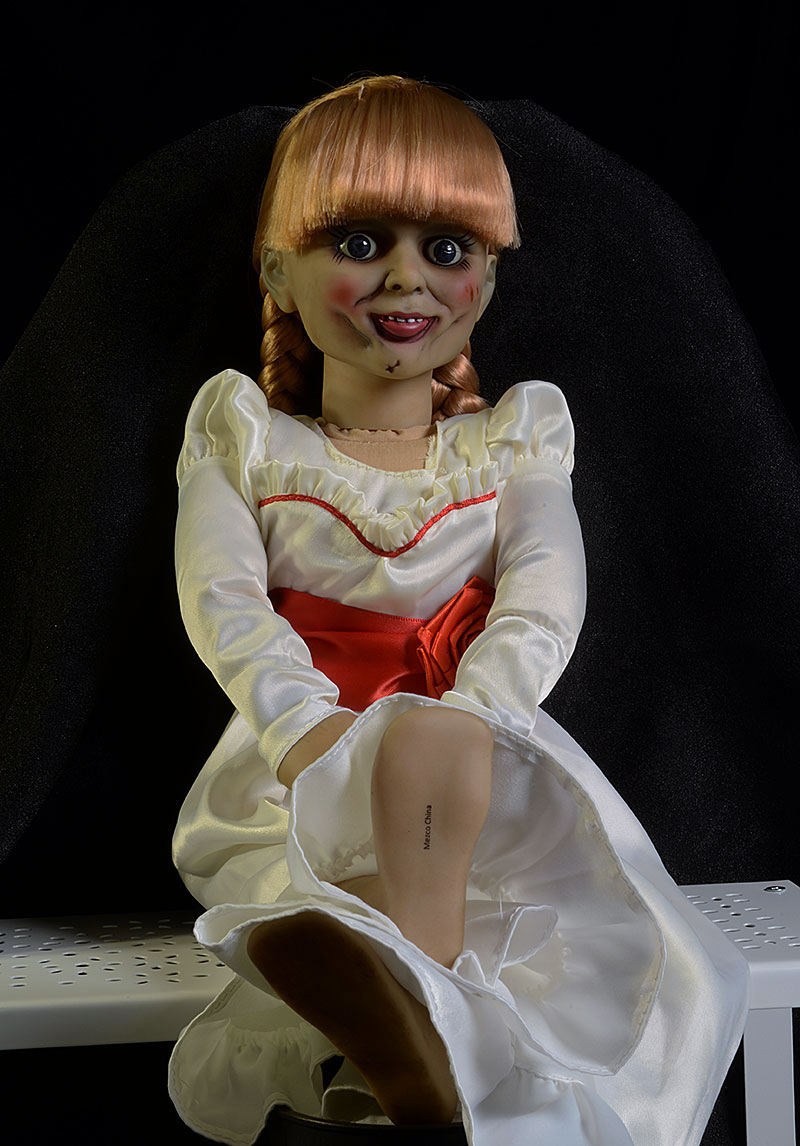 Mezco Toyz The Conjuring Annabelle Creation Doll 18" Scaled Prop Replica In Hand 