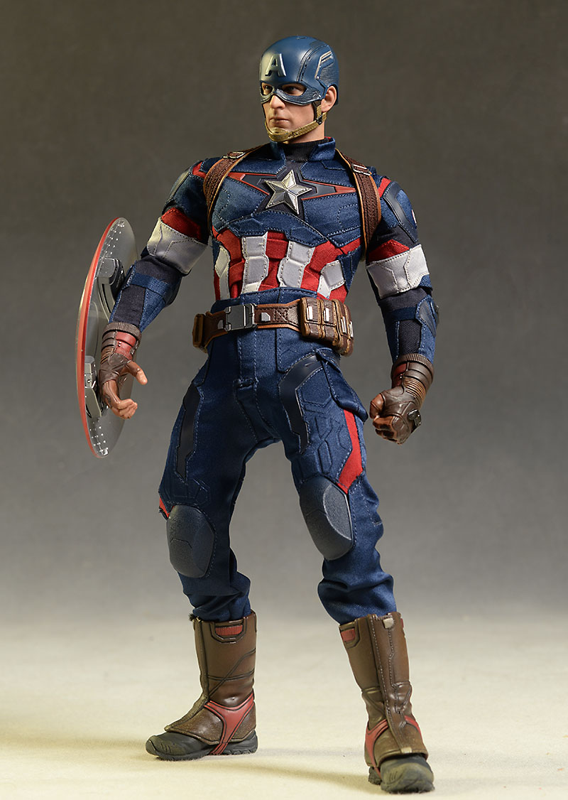 Avengers Age of Ultron Captain America action figure by Hot Toys
