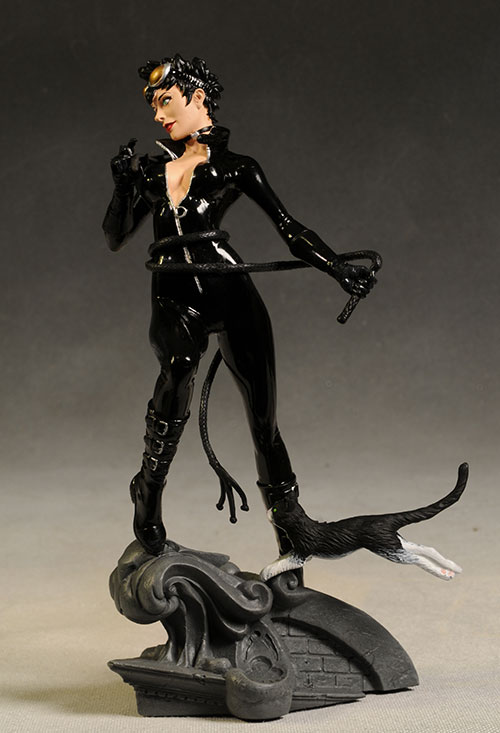 New 52 Cover Girls DCU Catwoman statue by DC Collectibles