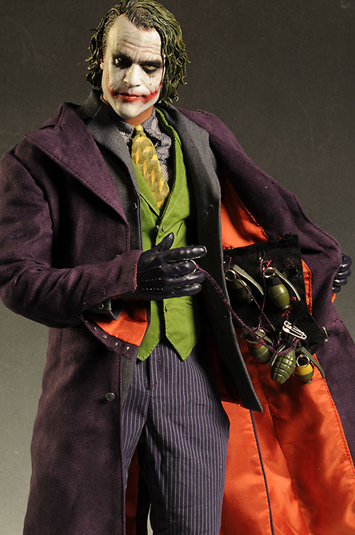 Joker Dark Knight Batman Masterpiece HD figure by Enterbay