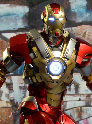 Review and photos of Iron Man Heartbreaker 1/6th action figure by