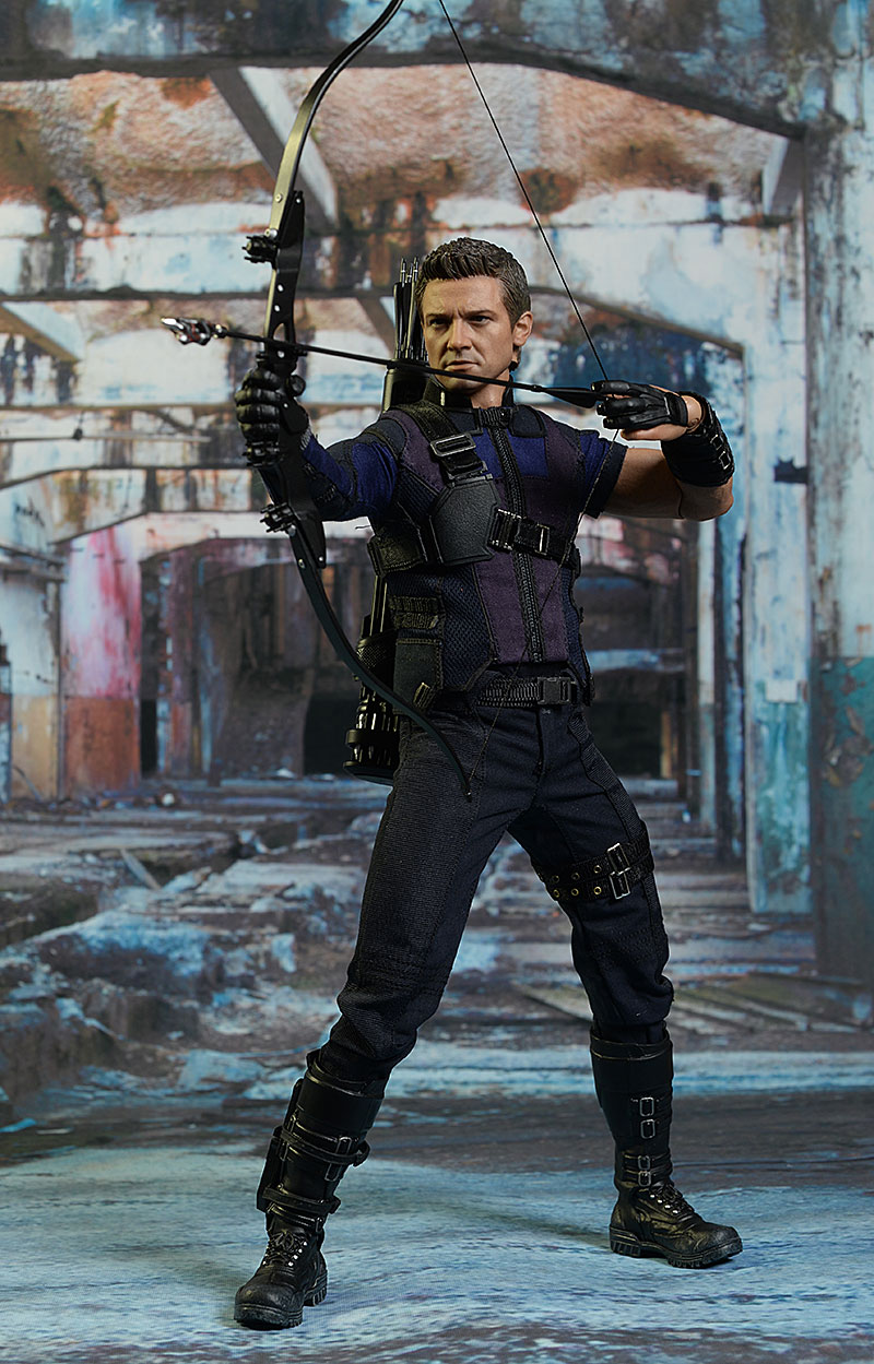 Civil War Hawkeye 1/6th action figure by Hot Toys