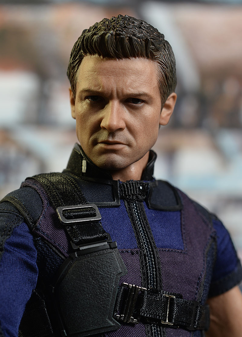 Civil War Hawkeye 1/6th action figure by Hot Toys