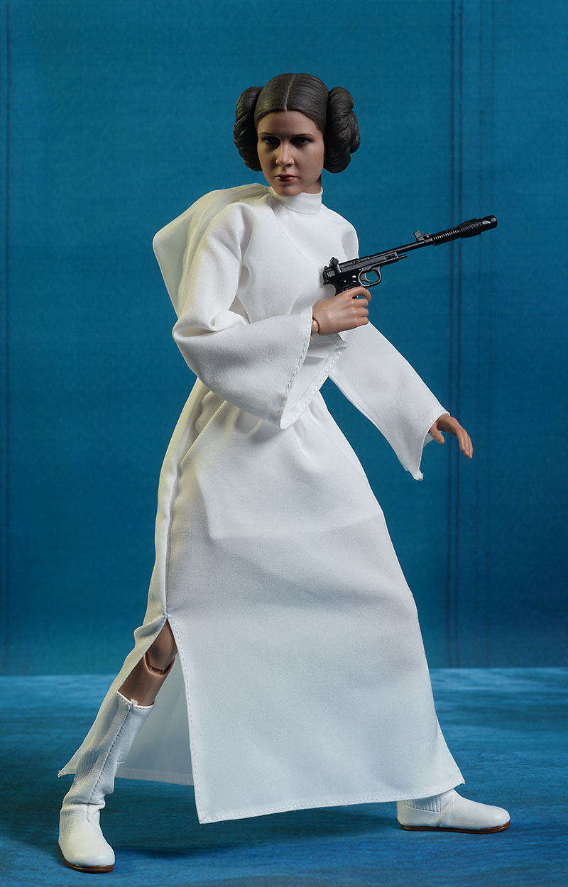 Star Wars Princess Leia sixth scale action figure by Hot TOys