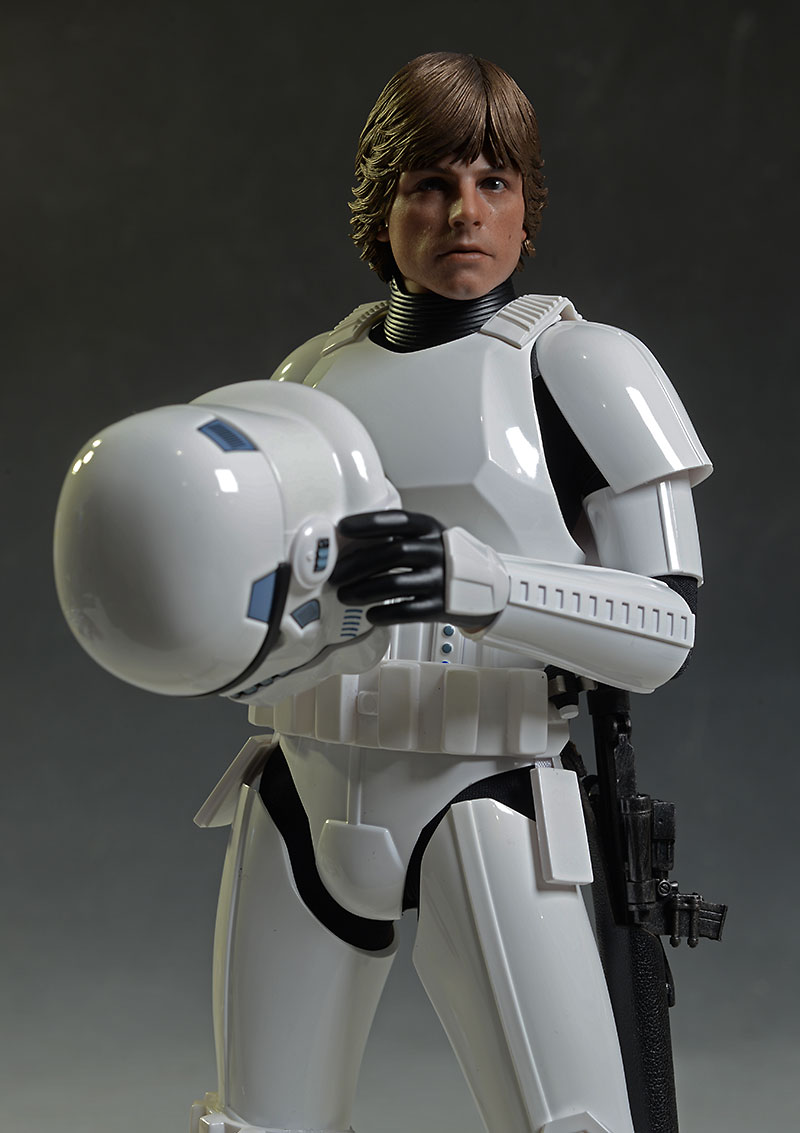 Hot Toys Luke Skywalker Stormtrooper action figure