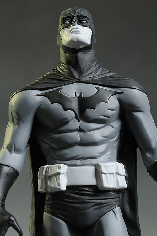 Batman Black & White statue - Jae Lee by DC Collectibles