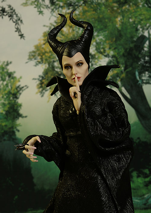Hot Toys Maleficent action figure