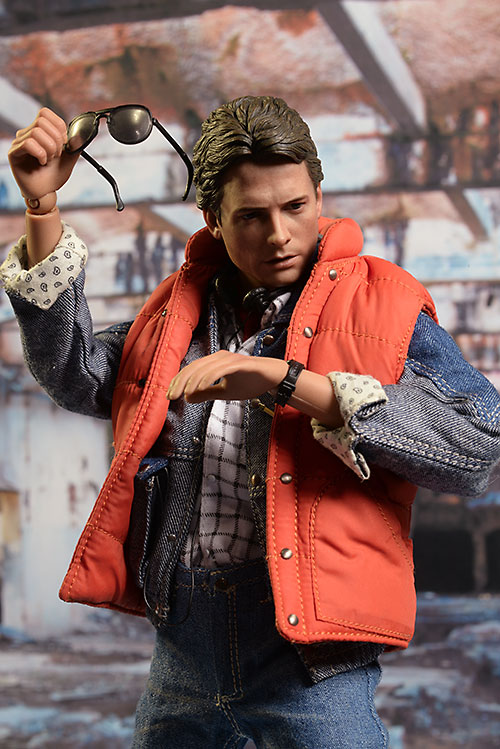 Back to the Future Mary McFly sixth scale figure by Hot Toys