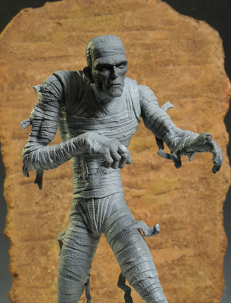 Univeral Monsters Mummy action figure b Mezco