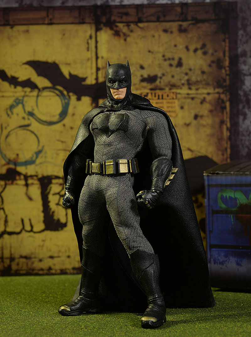 Review and photos of Mezco Batman V Superman Batman One:12 action