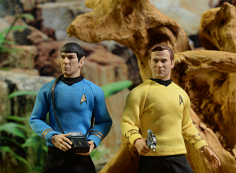 One:12 Collective Kirk and Spock action figures