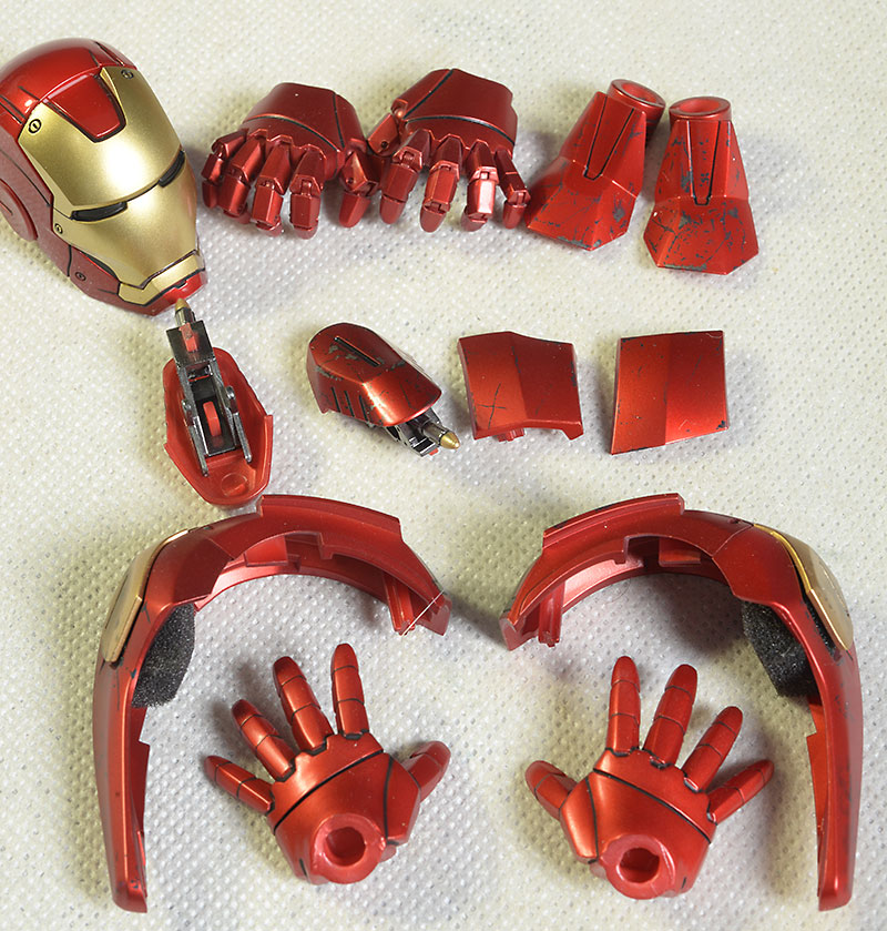 Iron Man MK IX, Pepper Pots action figure by Hot Toys