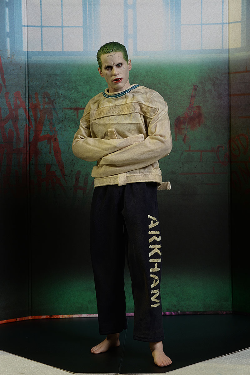 Suicide Squad Arkham Asylum Joker 1/6 action figure by Hot Toys