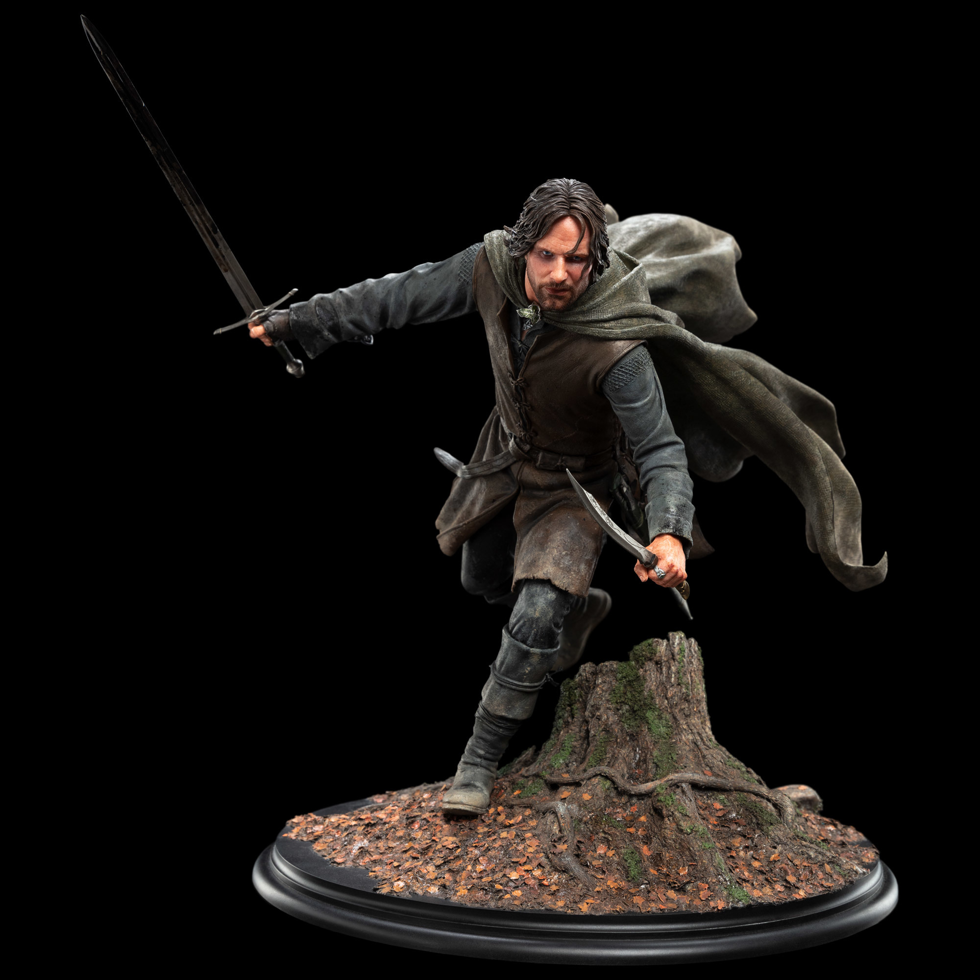 Aragorn at Amon Hen Statue
