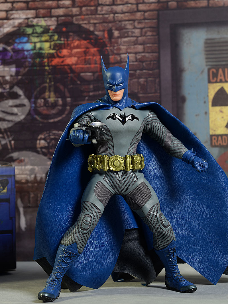 Ascending Knight Batman PX exclusive one:12 action figure by Mezco Toyz