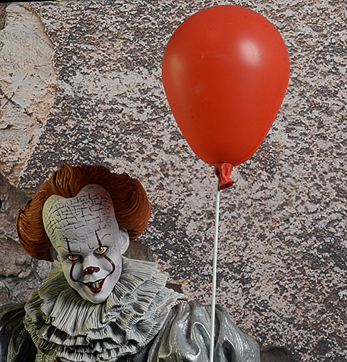 Pennywise IT Chapter 2 quarter scale action figure by NECA