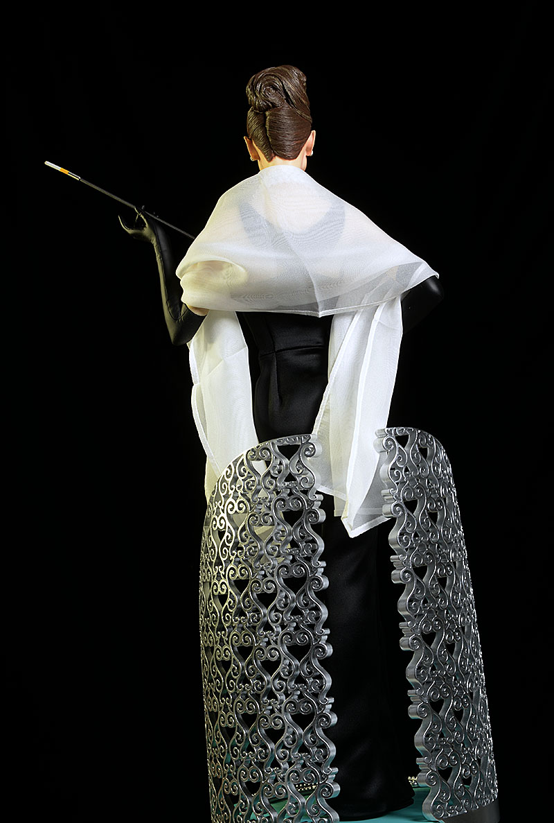 Holly Golightly Breakfast at Tiffany's statue by Star Ace