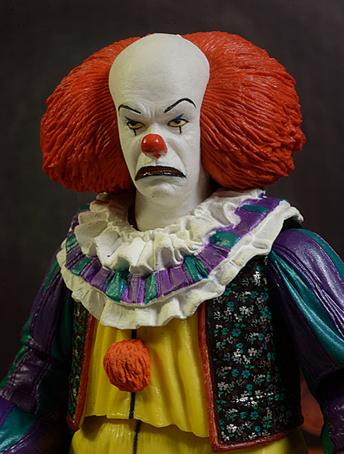 Pennywise IT 1990 Tim Curry action figure by NECA