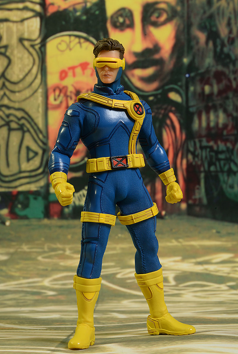 Cyclops X-Men One:12 Collective action figure by Mezco