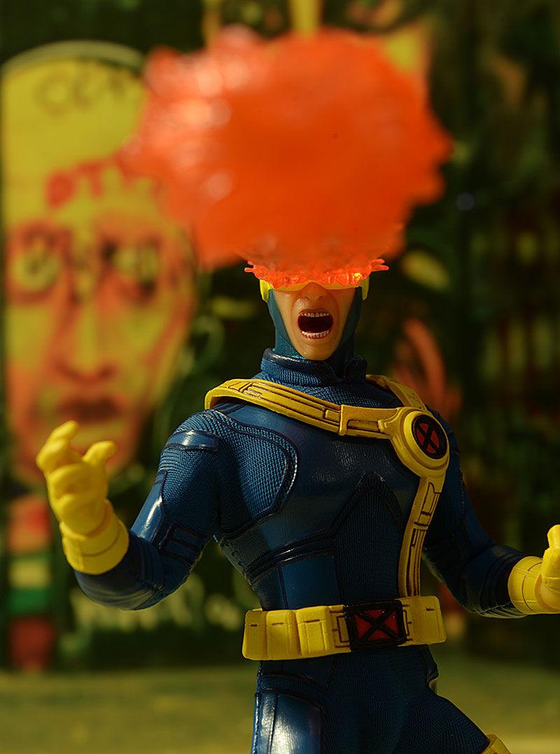 Cyclops X-Men One:12 Collective action figure by Mezco