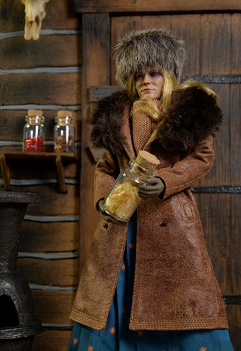 Hateful Eight Door of the Haberdashery sixth scale diorama by Asmus