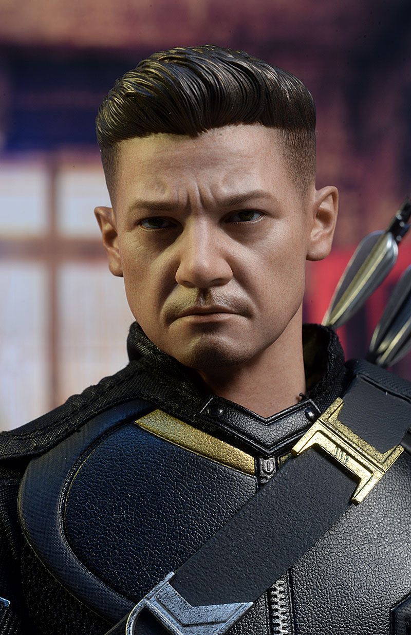 Hawkeye Avengers Endgame sixth scale action figure by Hot Toys