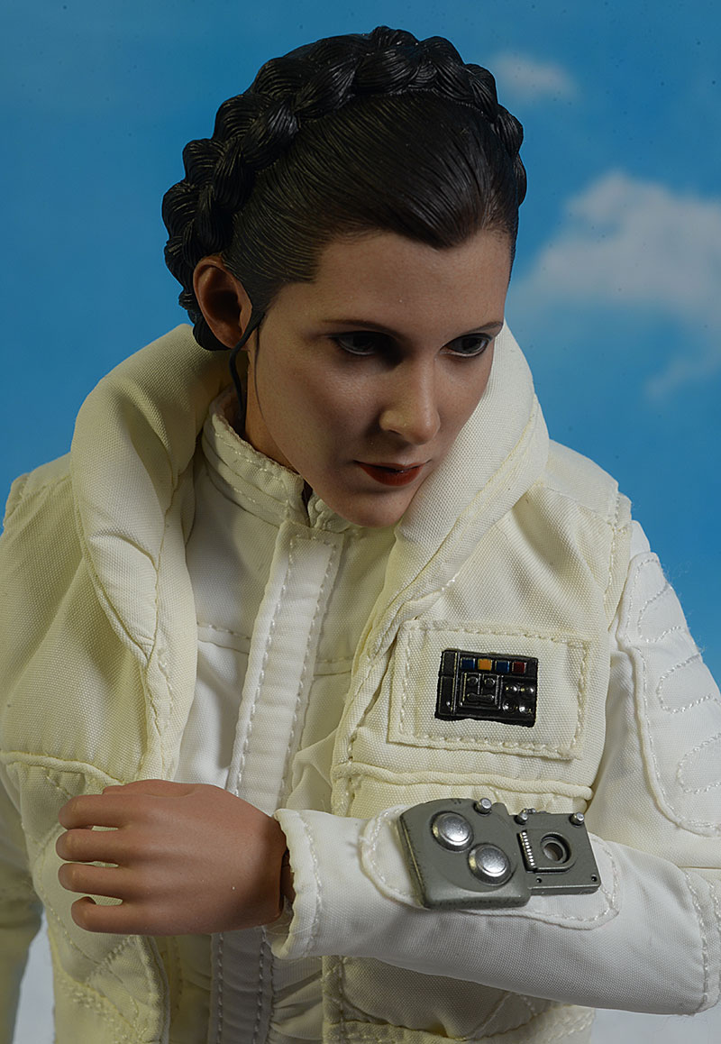 Star Wars ESB Hoth Princess Leia Sixth Scale Action Figure by Hot Toys