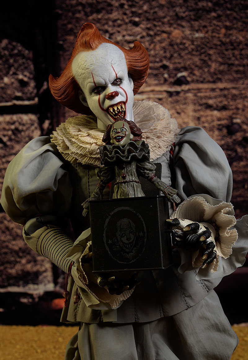 Pennywise IT sixth scale action figure by Hot Toys