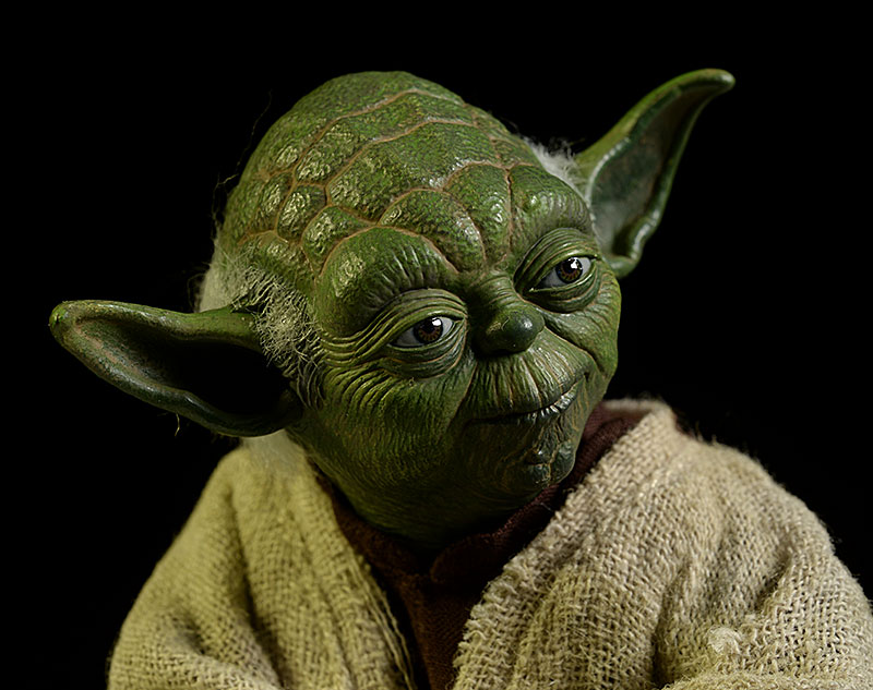 Review of Yoda - Star Wars Sixth Scale Action Figure.