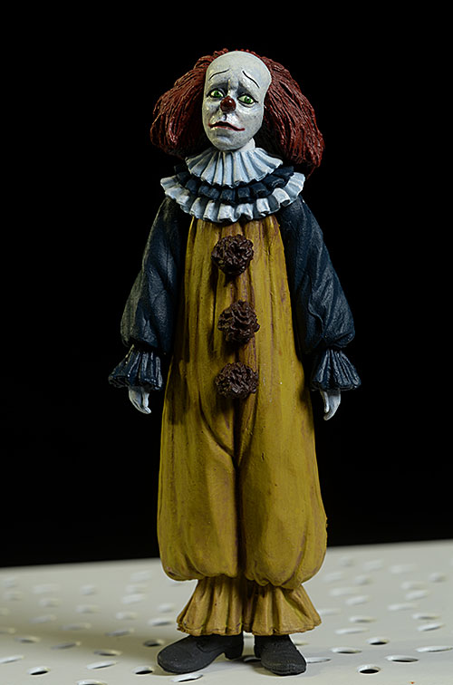 NECA IT PENNYWISE FIGURE 4732 