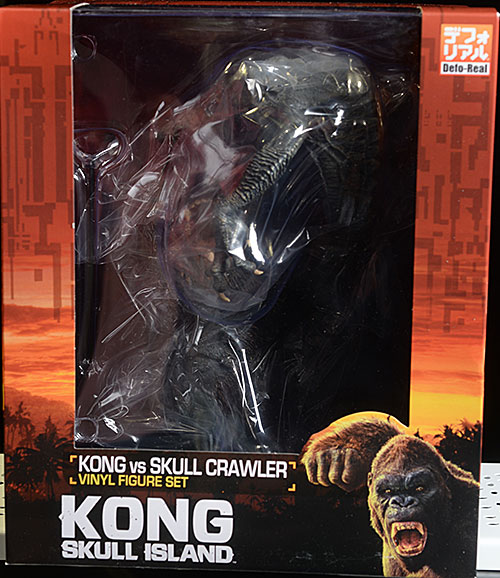 King Kong vs Skull Crawler Skull Island vinyl statue by Star Ace