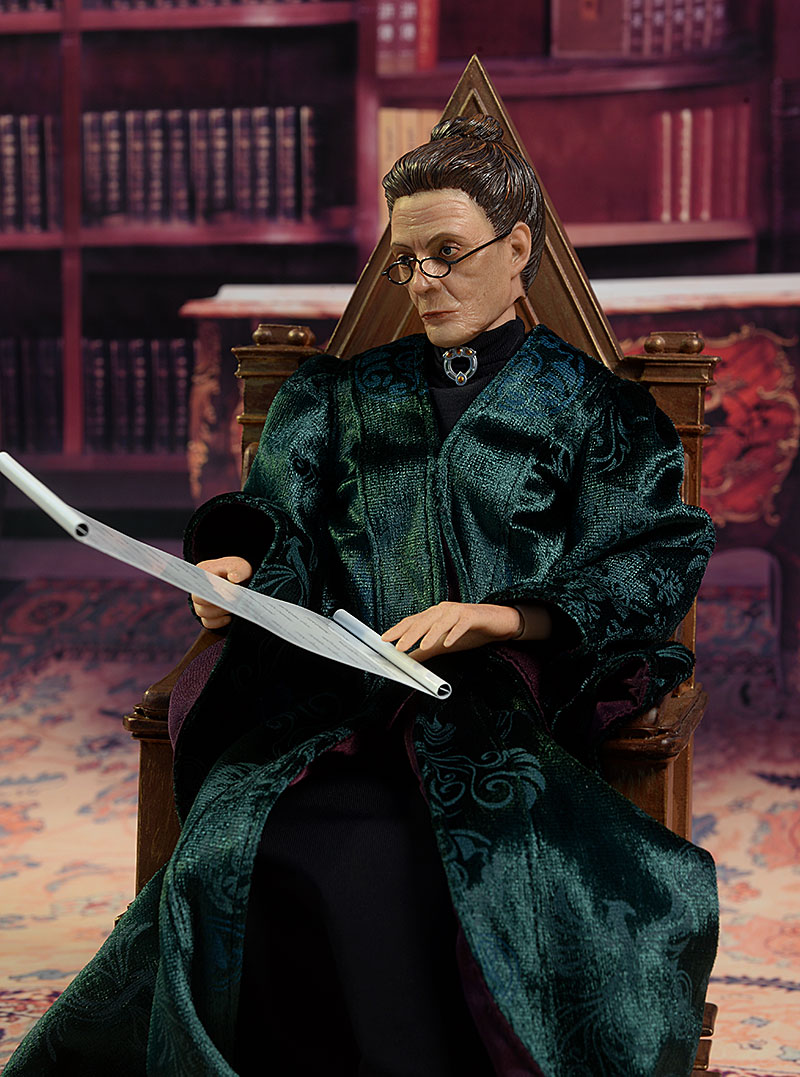 Minerva Mcgonagall deluxe Harry Potter sixth scale action figure by Star Ace