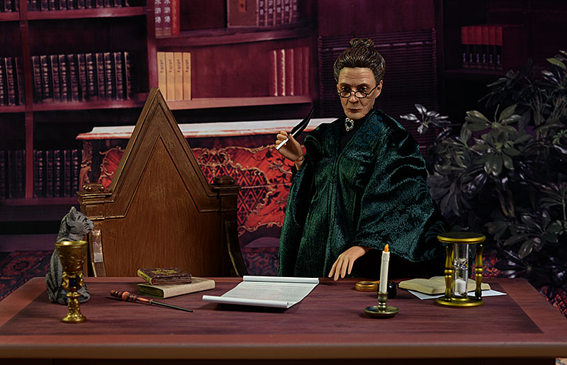 Minerva Mcgonagall deluxe Harry Potter sixth scale action figure by Star Ace