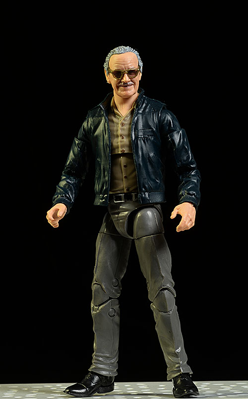 Review and photos of Stan Lee Avengers Marvel Legends