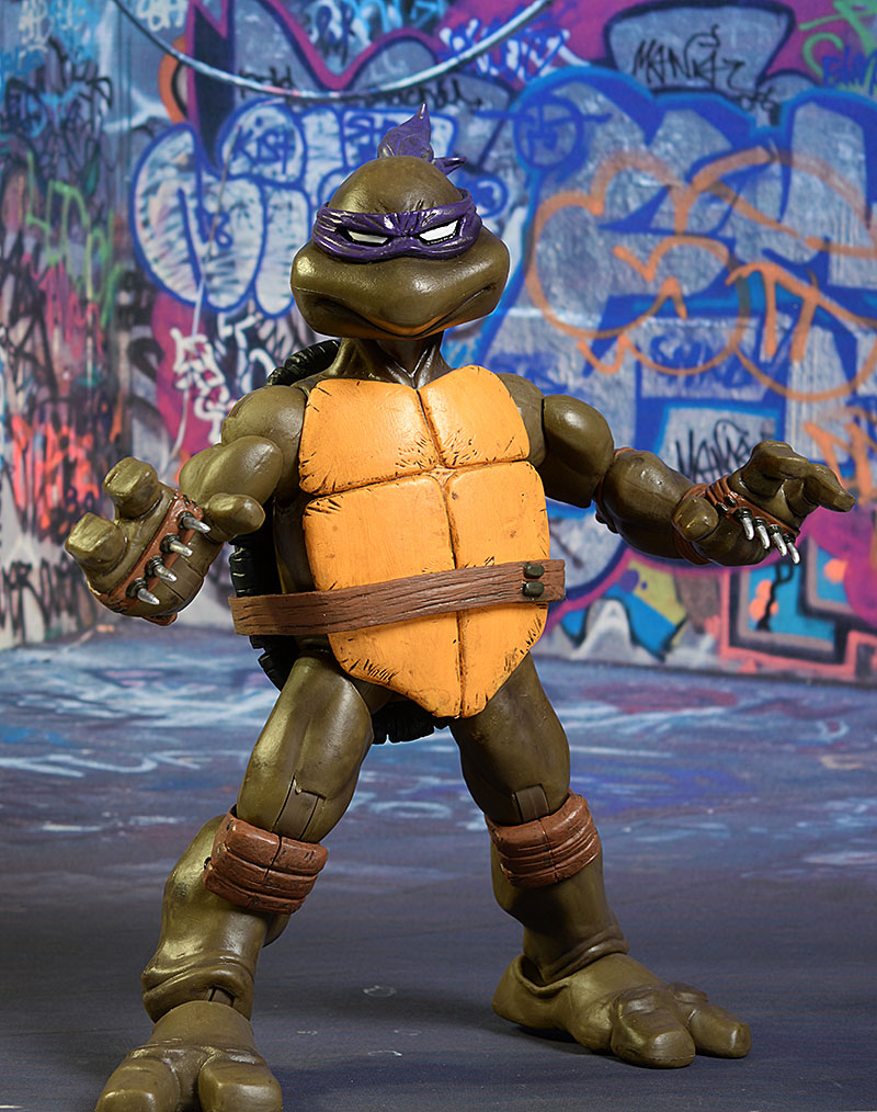 Donatello TMNT sixth scale action figure exclusive by Mondo