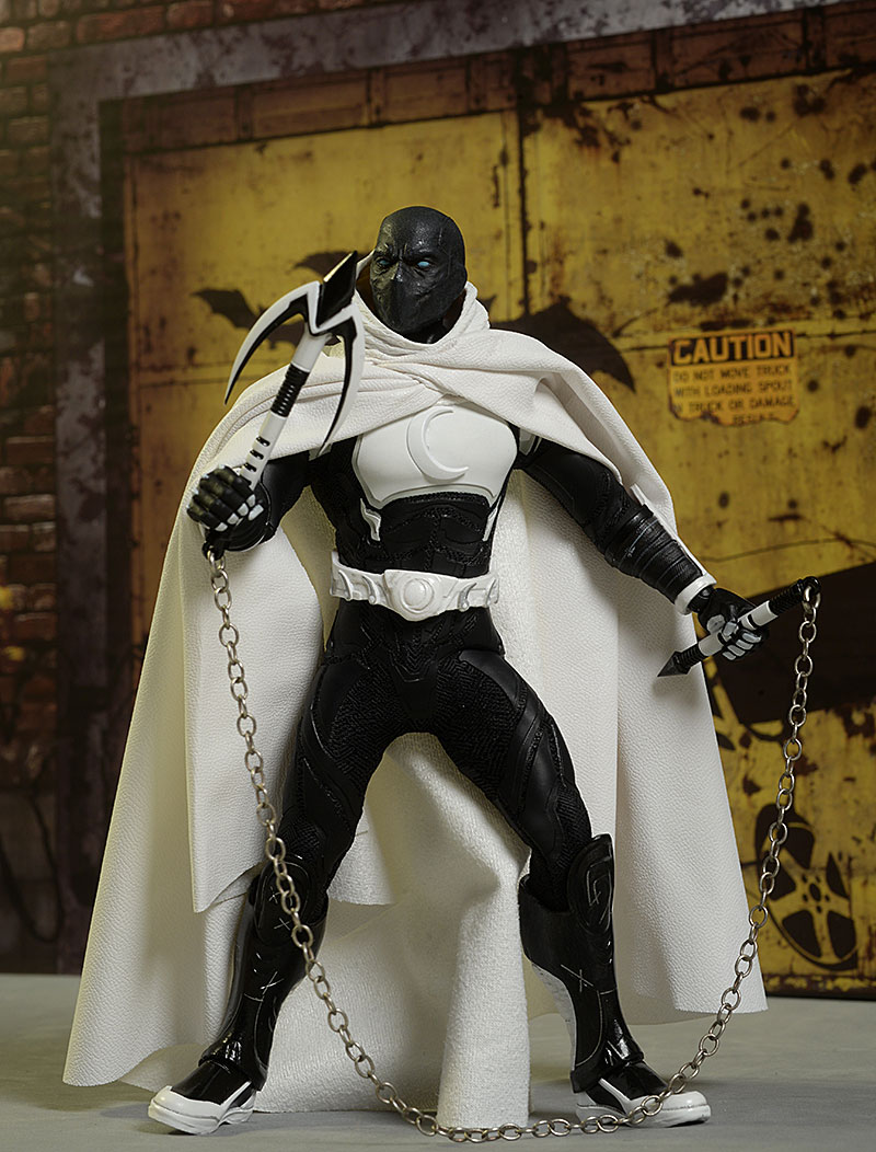 Moon Knight Crescent Edition One:12 Collective action figure by Mezco