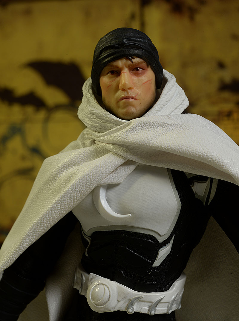 Moon Knight Crescent Edition One:12 Collective action figure by Mezco