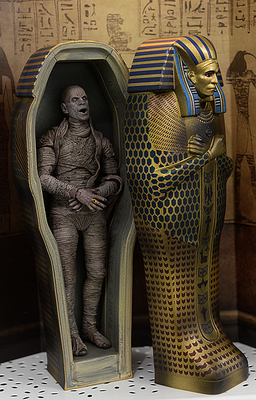 Universal Monsters Mummy Accessory set by NECA