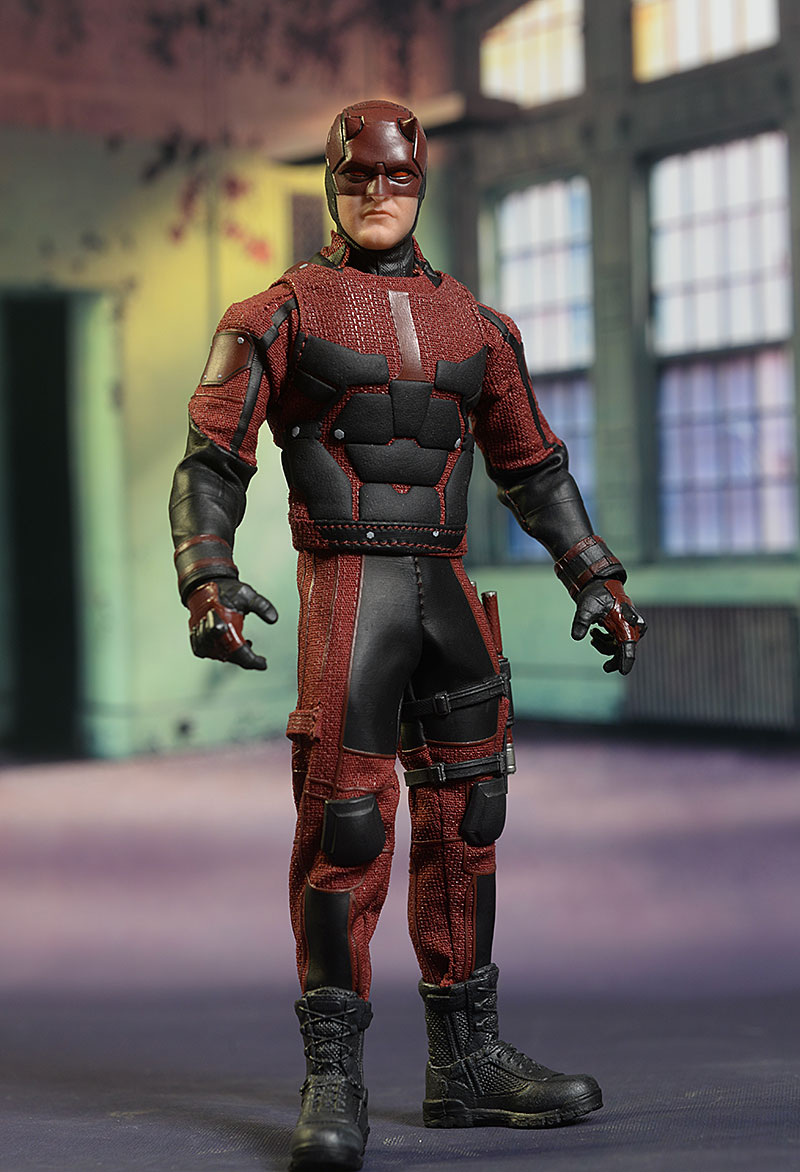 Daredevil Netflix One:12 Collective action figure by Mezco