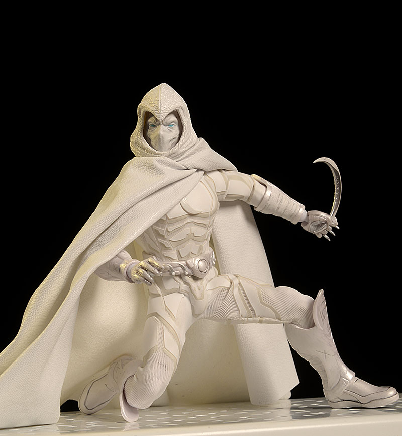 Moon Knight One:12 Collective action figure by Mezco