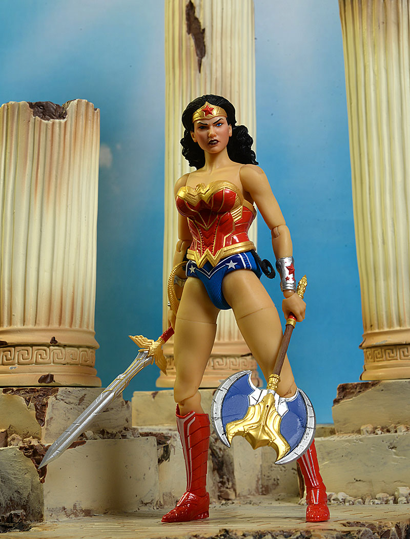 Wonder Woman Classic One:12 Collective action figure by Mezco