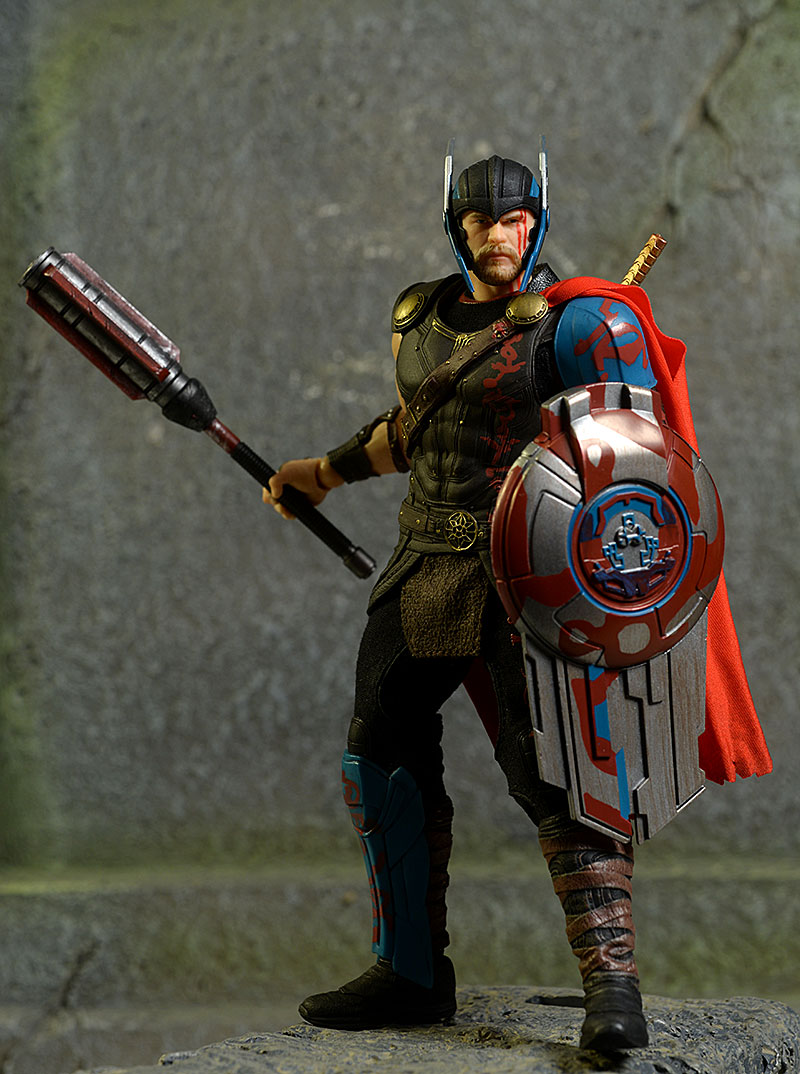 Thor Ragnarok One:12 Collective action figure by Mezco
