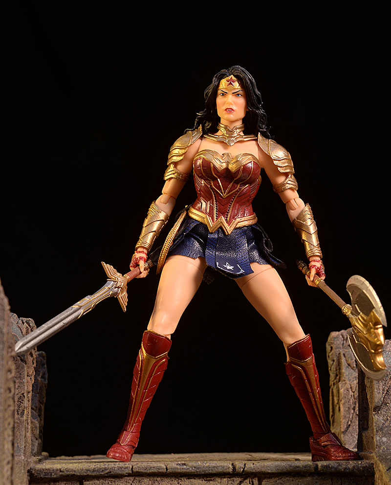 Mezco Wonder Woman Gal Gadot DC Comics One 12 Collective 