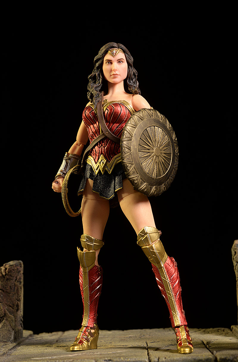Wonder Woman Mezco Shop, 55% OFF | www.ingeniovirtual.com