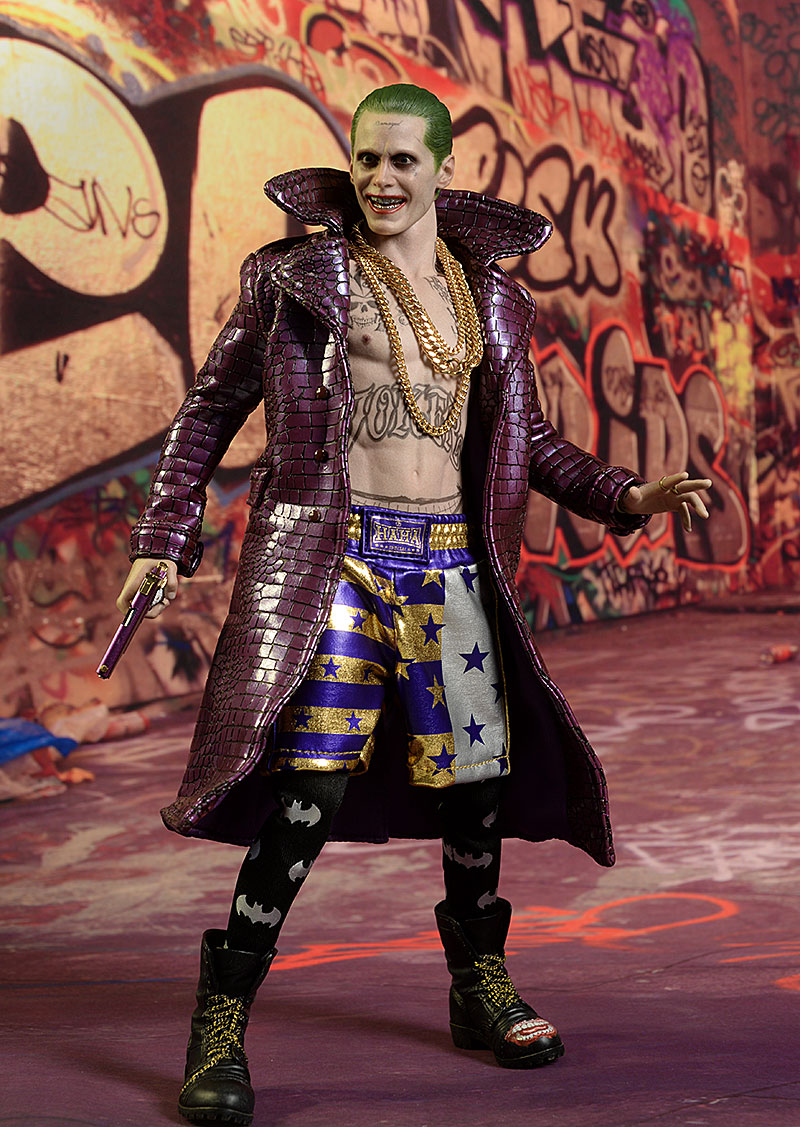 Suicide Squad Joker Purple Coat Deluxe action figure by Hot Toys
