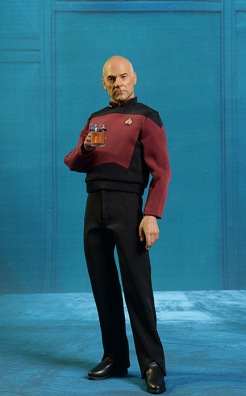 Captain Picard Star Trek Next Generation 1/6 action figure by Quantum Mechanix