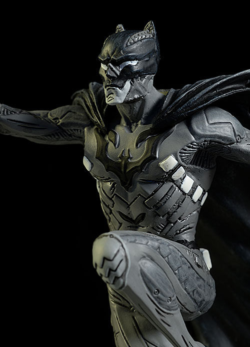 Kenneth Rocafort Batman Black and White statue by DC Collectibles