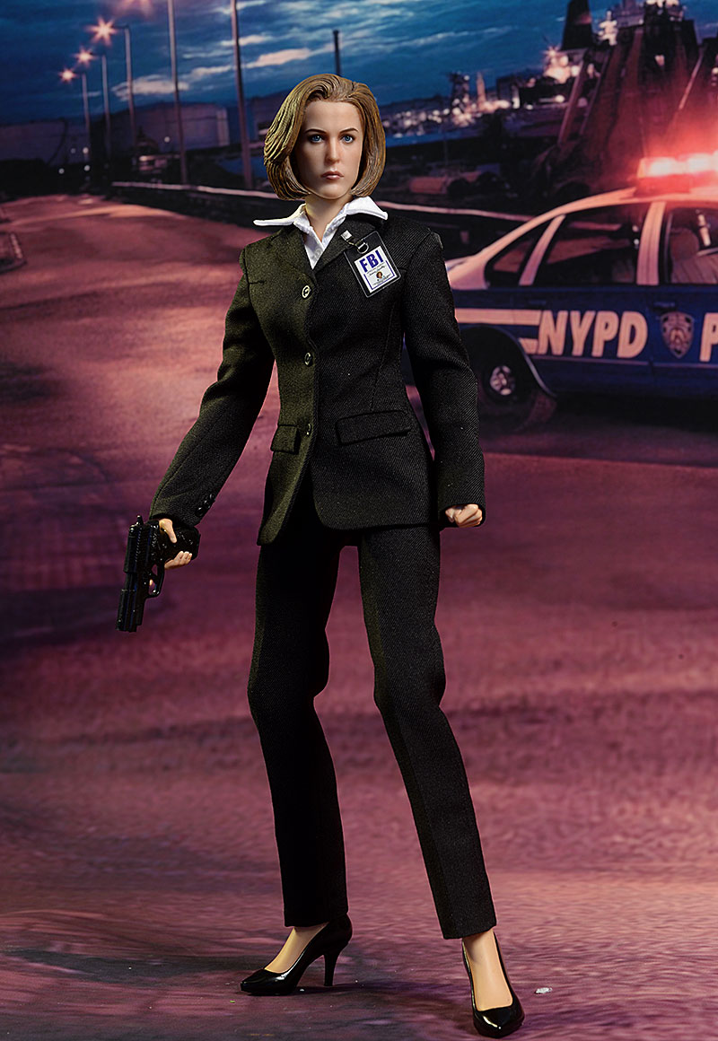 Agent Dana Scully X-Files sixth scale action figure by ThreeZero